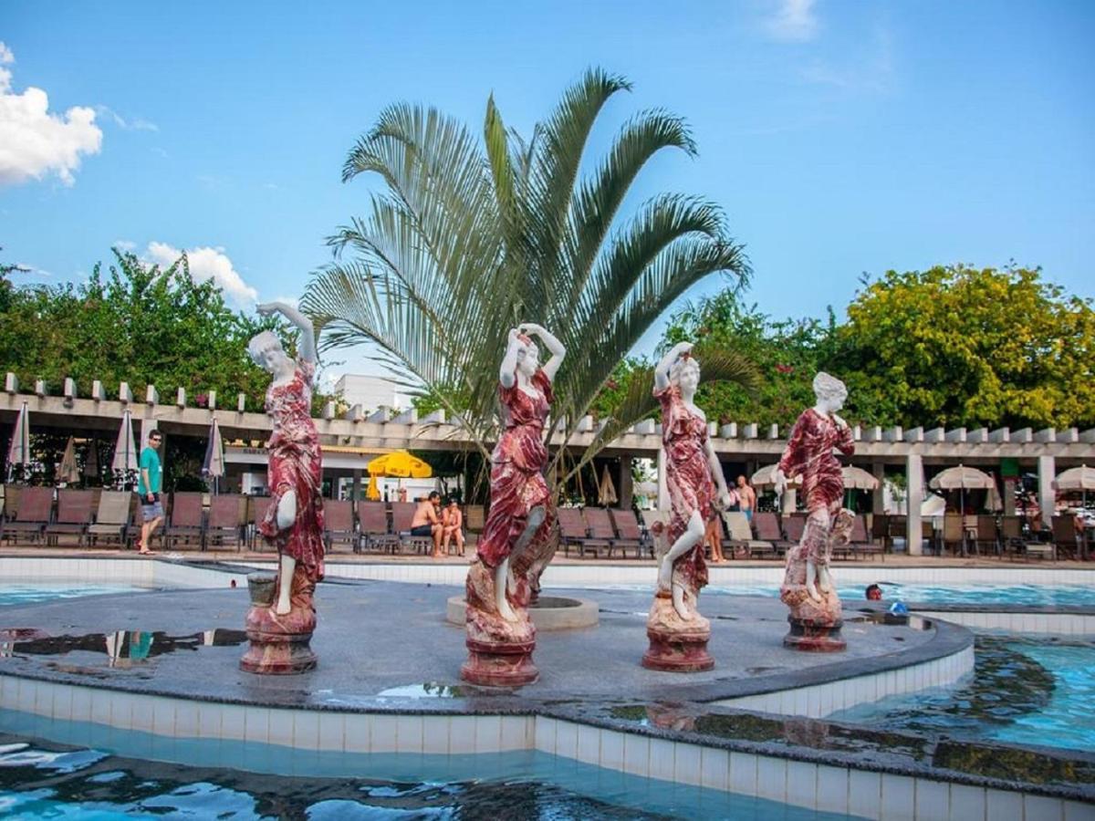 Lacqua Diroma Caldas Novas Bagian luar foto